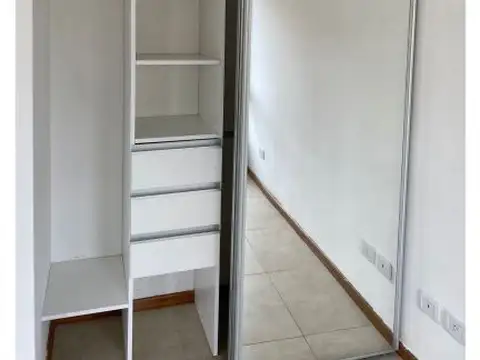 DEPTO  1 amb y medio  / CON PILETA, SEGURIDAD 24 HS, SUM, PARRIL