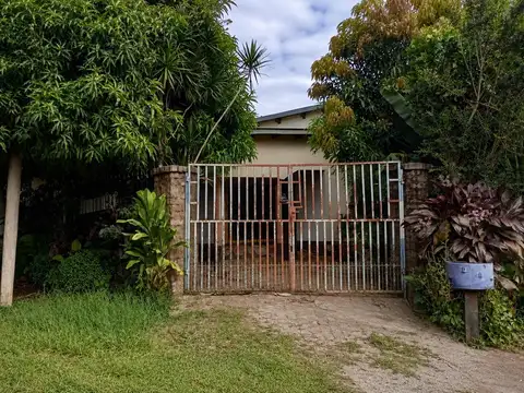 Venta de casa con local 3 ambientes en Garupa Misiones