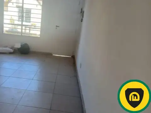 Depto Tipo Casa en Alquiler con 1 cocheras