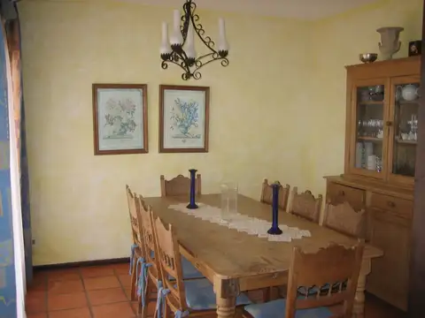 Casa 5 ambientes con 3 baños