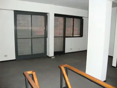 Av. Ricardo Balbin 1300