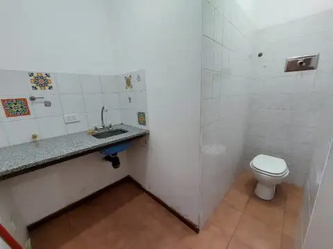 Local en Alquiler en Centro, $ 400.000