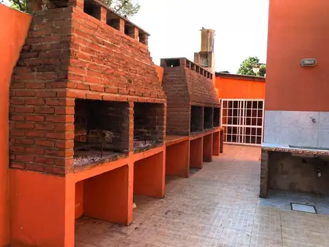 Edificio comercial en venta  - 228mts2 - Mar De Ajo