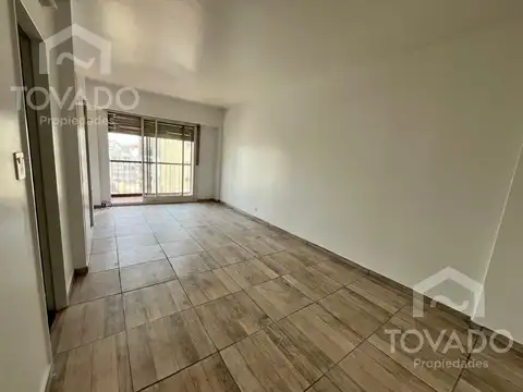 Monoambiente en piso alto en Barrio Norte! Ideal Inversión o AirBnb!
