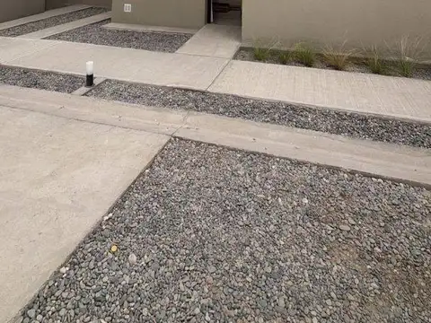 VENTA DUPLEX 2 DORMITORIOS EN CONFLUENCIA URBANA