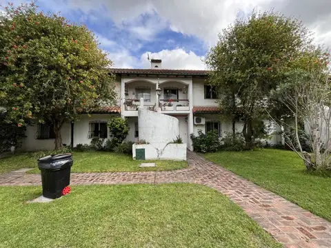 San Jose 700, Piso PB