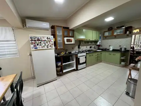 Casa en Venta en Barrio Los Periodistas, USD 135.000