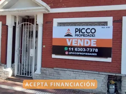GRAN CASA A REFACCIONAR, SE PUEDE FINANCIAR