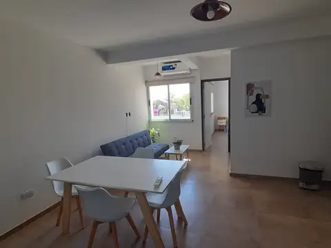 Departamento en Alquiler en Godoy Cruz, $ 600.000