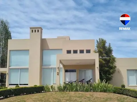 Venta casa c/pileta 3 dorm el tipal apta credito