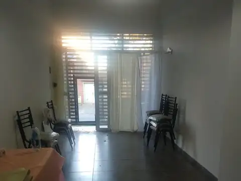 Local en Alquiler Via Púb.