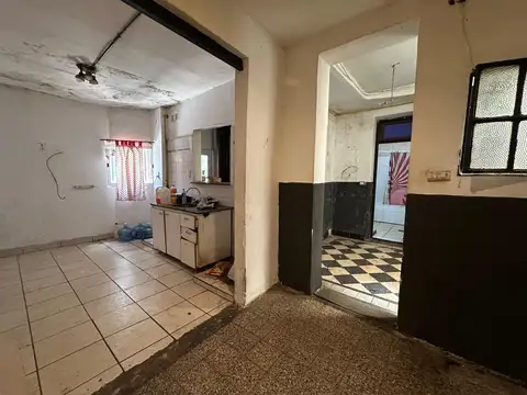 Depto Tipo Casa en Venta en Villa Ortuzar, USD 160.000
