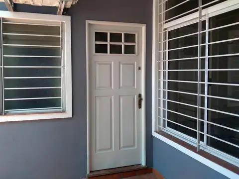 Depto Tipo Casa en Alquiler de Monoambiente