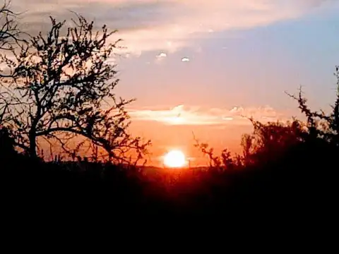 Terreno con casa en venta con vista franca al Cerro Uritorco