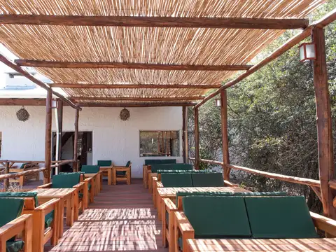 VENTA COMPLEJO TURISTICO CUESTA BLANCA CERCA RIO