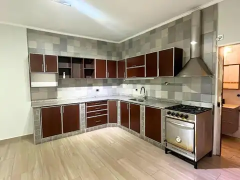 ALQUILER PH 3 AMBIENTES CON TERRAZA EN LANÚS OESTE