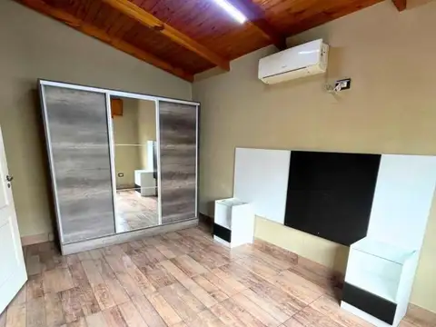 Depto Tipo Casa en Alquiler en Lanus Oeste, $ 750.000