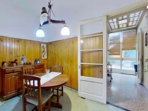 Depto Tipo Casa en Venta en Avellaneda, USD 129.900