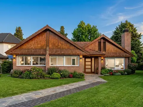 Casa en Venta con 1 cochera