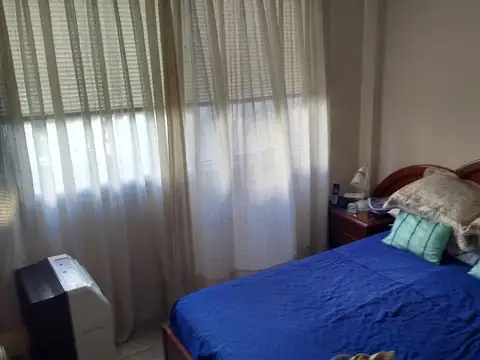 Departamento 3 ambientes con cochera cubierta