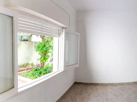 Depto Tipo Casa 4 ambientes con 1 baño