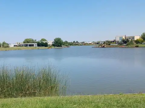 Terreno en Venta de 966,0 m2