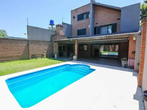 Casa 6 amb Venta El Palomar Pileta Parque PERMUTA