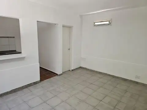 Depto Tipo Casa en Alquiler de 1 dormitorio
