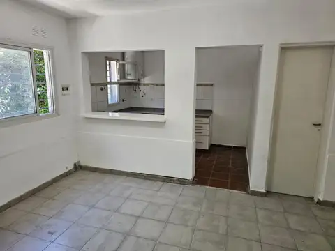 Depto Tipo Casa 2 ambientes con 1 baño