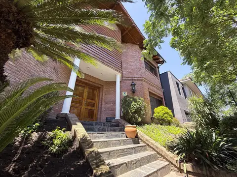 Casa en Alquiler de 3 dormitorios