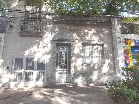 Casa en  Venta en Republica de la Sexta, Rosario 3 Dormitorios