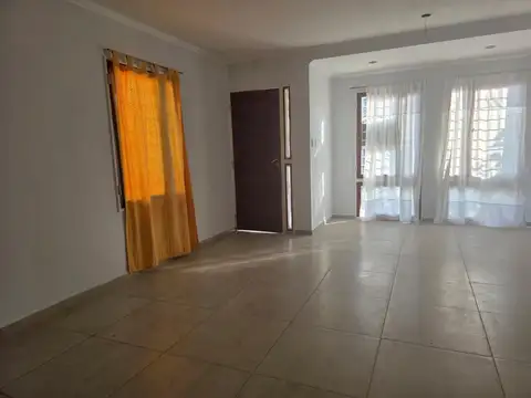 Casa 2 dormitoriois En Carrara de Horizonte Ampliada
