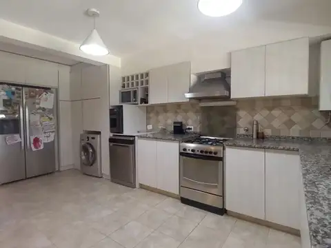 VENTA DUPLEX EL REFUGIO 3 DORM PILETA