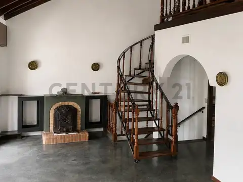 VENTA PH 3 AMBIENTES CON BALCÓN, PARRILLA Y SIN EXPENSAS – EXCELENTE UBICACIÓN EN FLORIDA OESTE APTO
