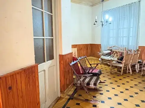 Hipólito Yrigoyen 300