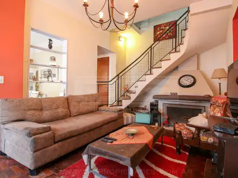 España al 900 entra Martin J. Haedo y Carlos Francisco Melo