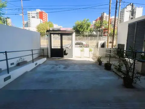 Doctor Gabriel Ardoino 400, Piso 1