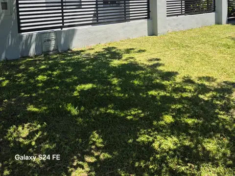 Casa en Venta en Punta Chacra, Roldan
