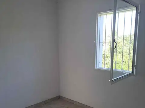 Departamento en Alquiler en Quilmes Oeste, $ 600.000