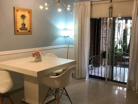 Hermoso chalet 5 ambientes con pileta en Lanus!