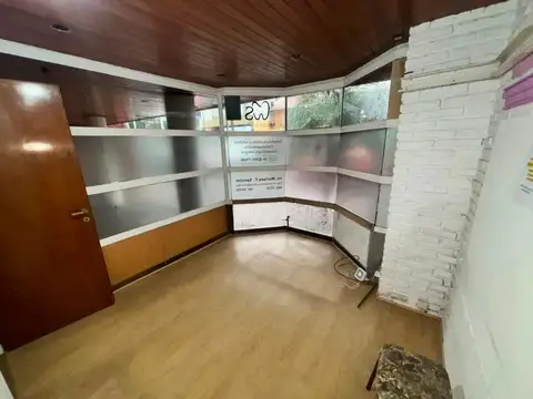 Oficina en Alquiler en Villa Ballester, $ 700.000