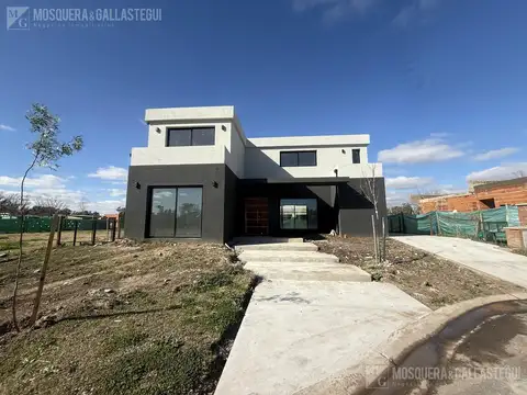 Casa en Alquiler A Estrenar
