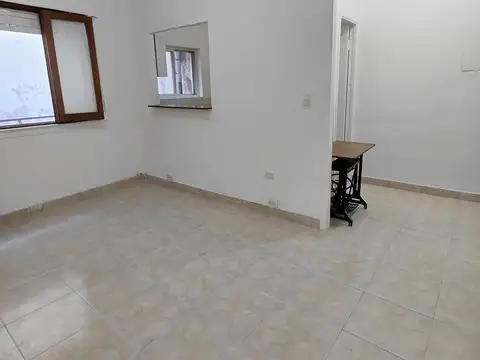 Depto Tipo Casa 3 ambientes con 1 baño