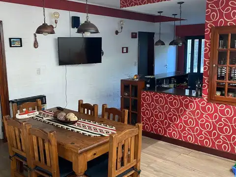 Casa 4 ambientes con 4 baños
