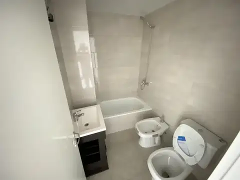 Departamento en Alquiler con 1 cochera