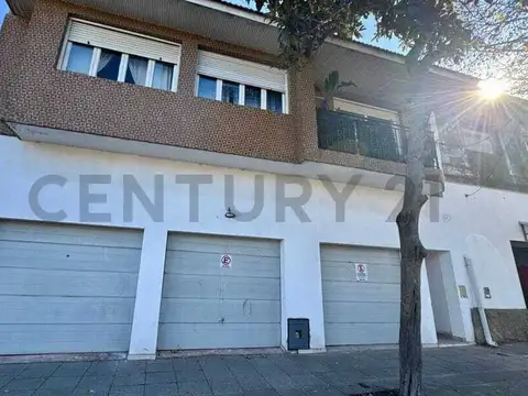 14 de julio 717 , Piso 0