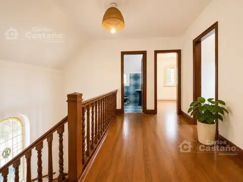 Casa en Alquiler de 4 dormitorios