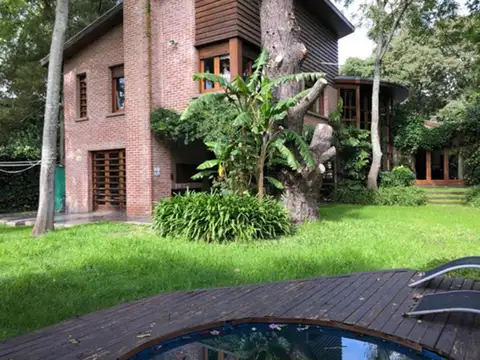 Casa 4 ambientes con 3 baños