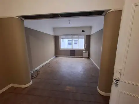 Avenida Córdoba 2400, Piso 5°