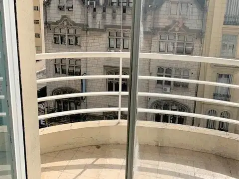 Avenida Córdoba 2400, Piso 5